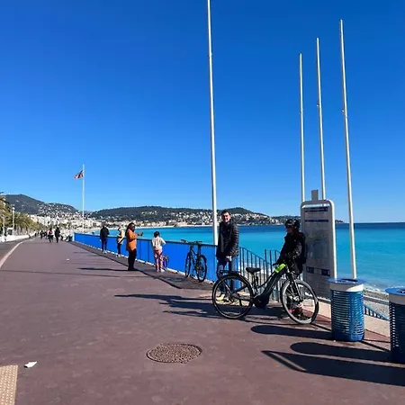 Campsite Mobil 8 Personnes L Ile D Or Raphael Saint-Raphael (Var)