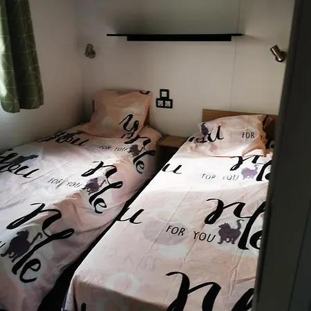 Campsite Mobil 8 Personnes L Ile D Or Raphael *